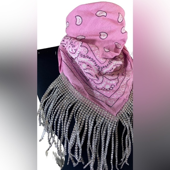 Fringed Rhinestone Decorative Pink Bandana - Picture 5 of 10